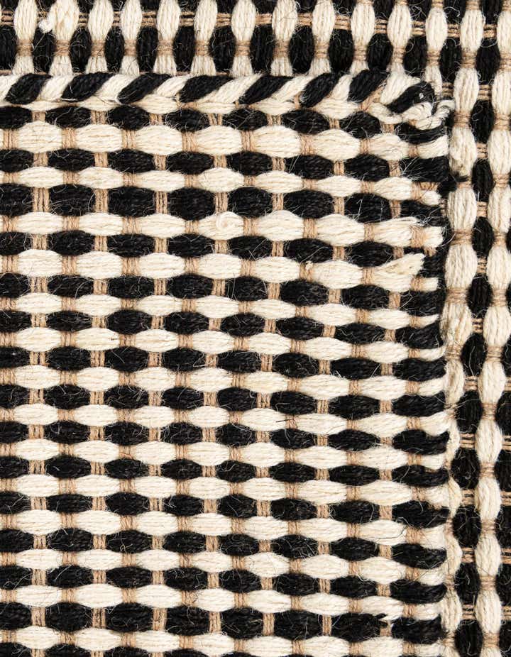 2' x 3' 1 Hand Woven Laurel Handwoven Jute Rug