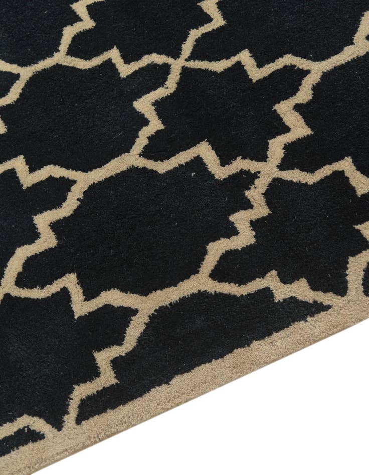 Detail image of 5' 1 x 7' 10 Luna Wool Rug
