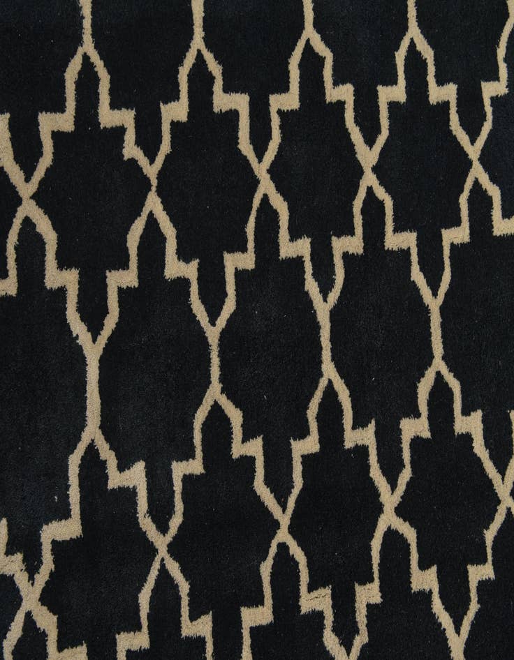 Detail image of 5' 1 x 7' 10 Luna Wool Rug