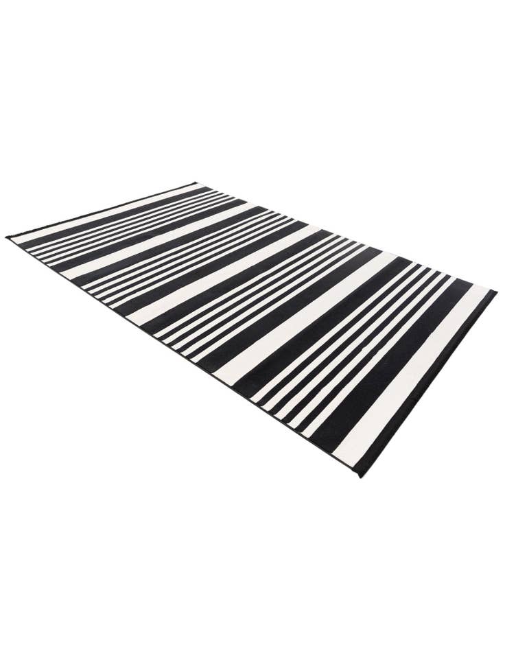 Detail image of 5' x 7' 7 Milano Rug