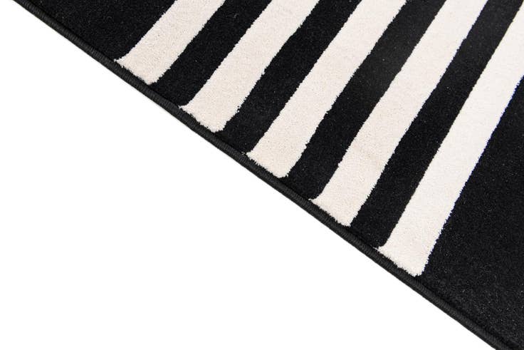 Detail image of 5' x 7' 7 Milano Rug