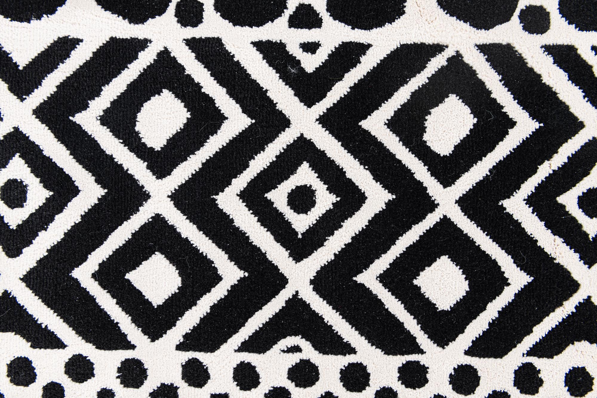5' x 7' 7 Milano Rug