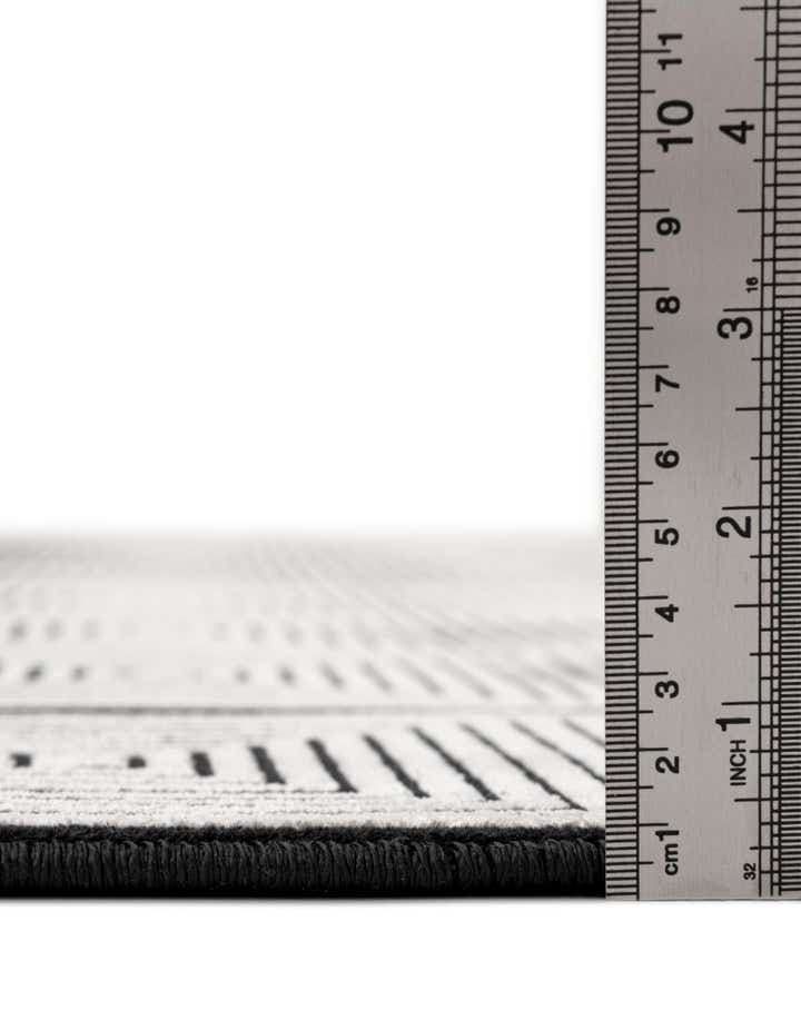 5' 3 x 8' Milano Rug