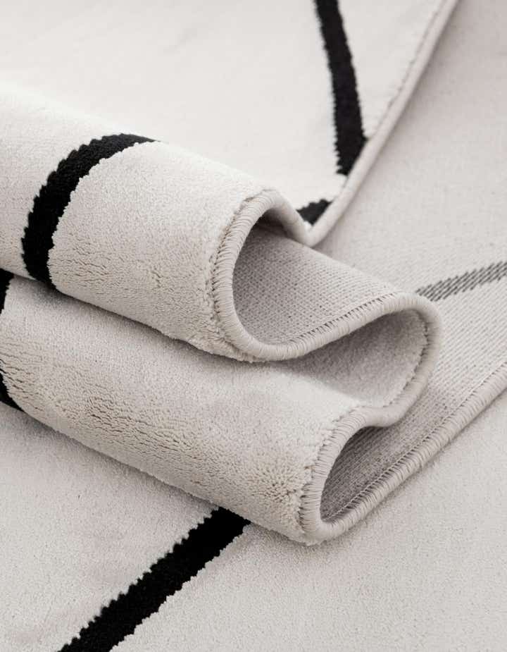 6' 1 x 9' Milano Rug