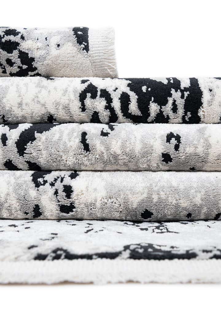 5' 3 x 8' Milano Rug