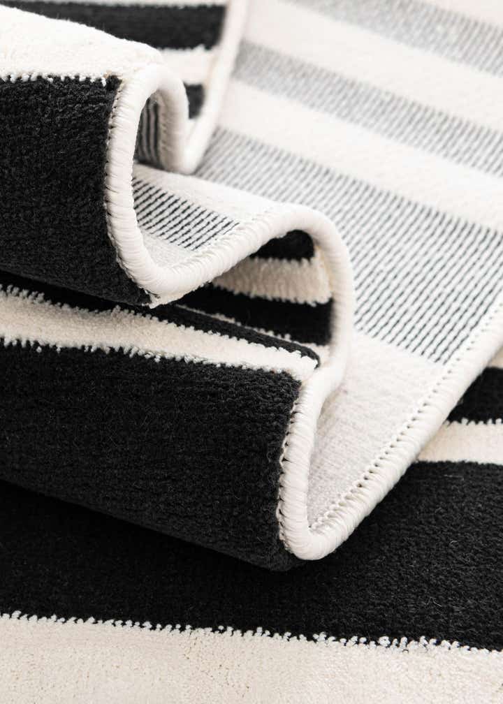 6' 4 x 9' Milano Rug
