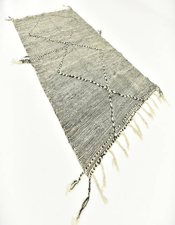 Detail image of 4' 11 x 8' 4  Hand Knotted Moroccan Wool Rug