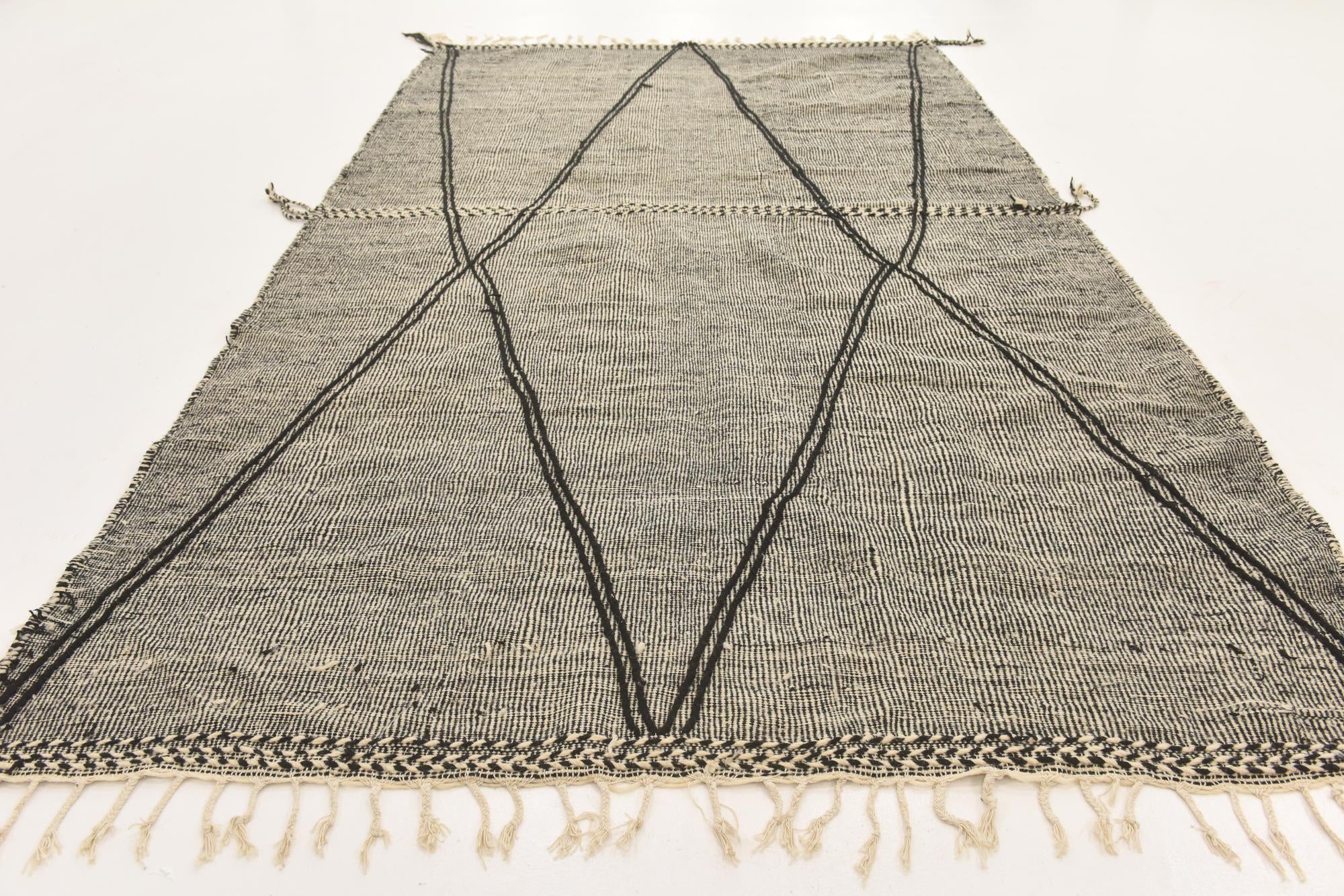 7' 7 x 13' 3 Hand Knotted Moroccan Wool Rug