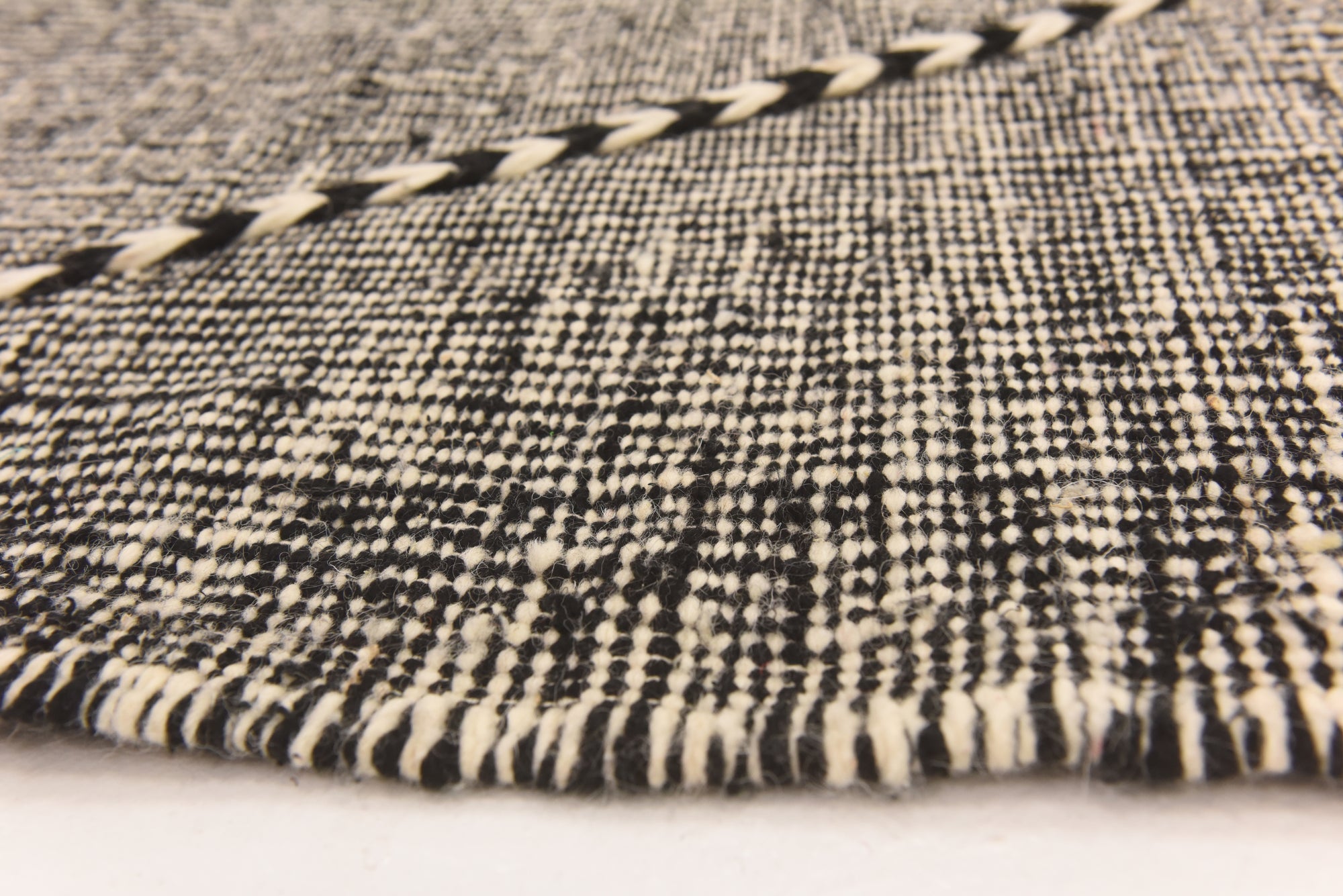 6' 10 x 11' 6 Hand Knotted Moroccan Wool Rug