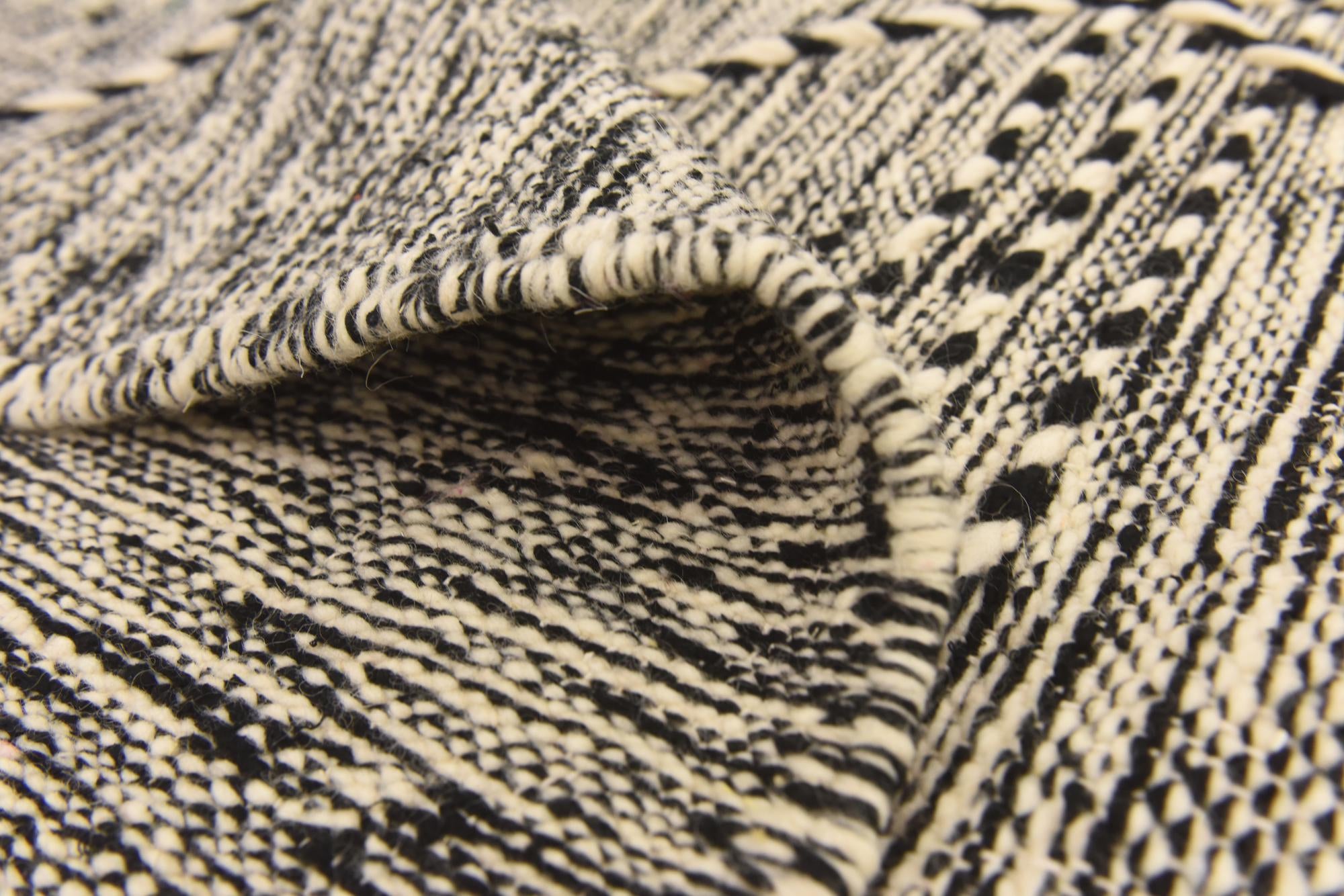 6' 7 x 9' 10 Hand Knotted Moroccan Wool Rug