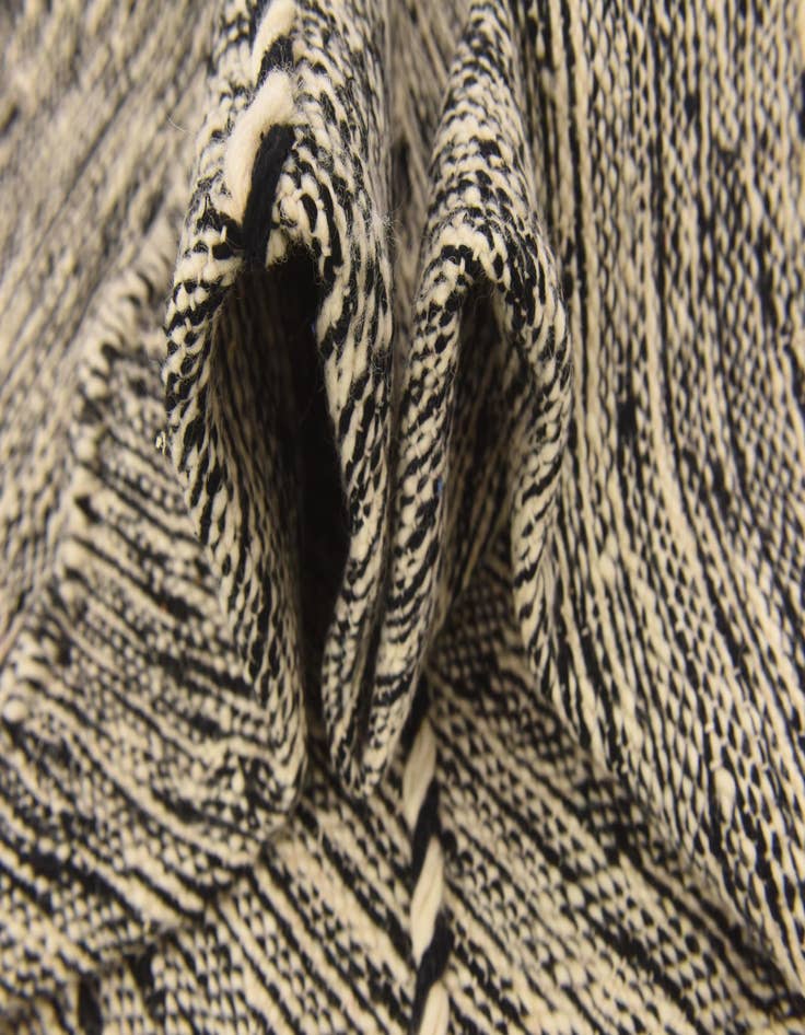 Detail image of 6' 7 x 9' 10  Hand Knotted Moroccan Wool Rug