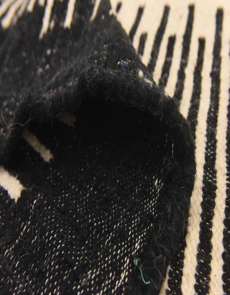 Detail image of 7' 5 x 11' Hand Knotted Moroccan Wool Rug