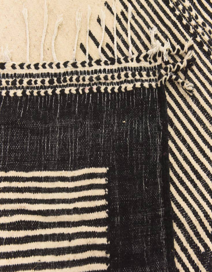 Detail image of 7' 5 x 11' Hand Knotted Moroccan Wool Rug