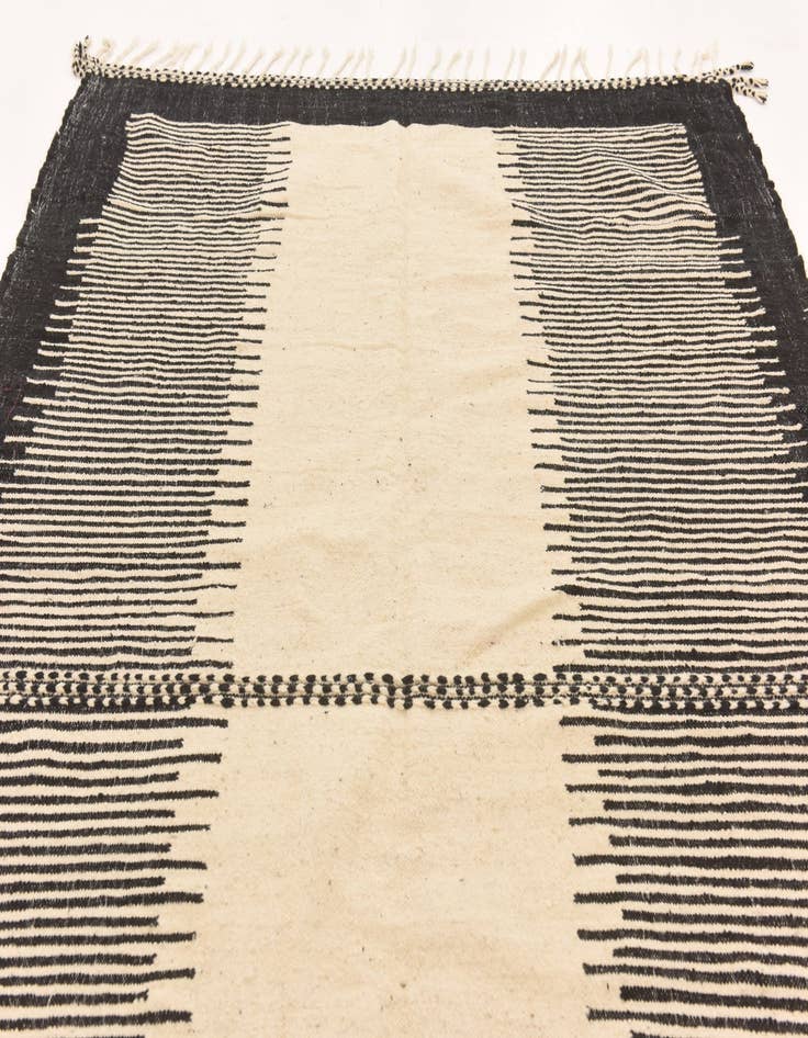 Detail image of 7' 5 x 11' Hand Knotted Moroccan Wool Rug