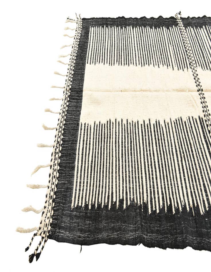 Detail image of 6' 11 x 10' 4 Hand Knotted Moroccan Wool Rug