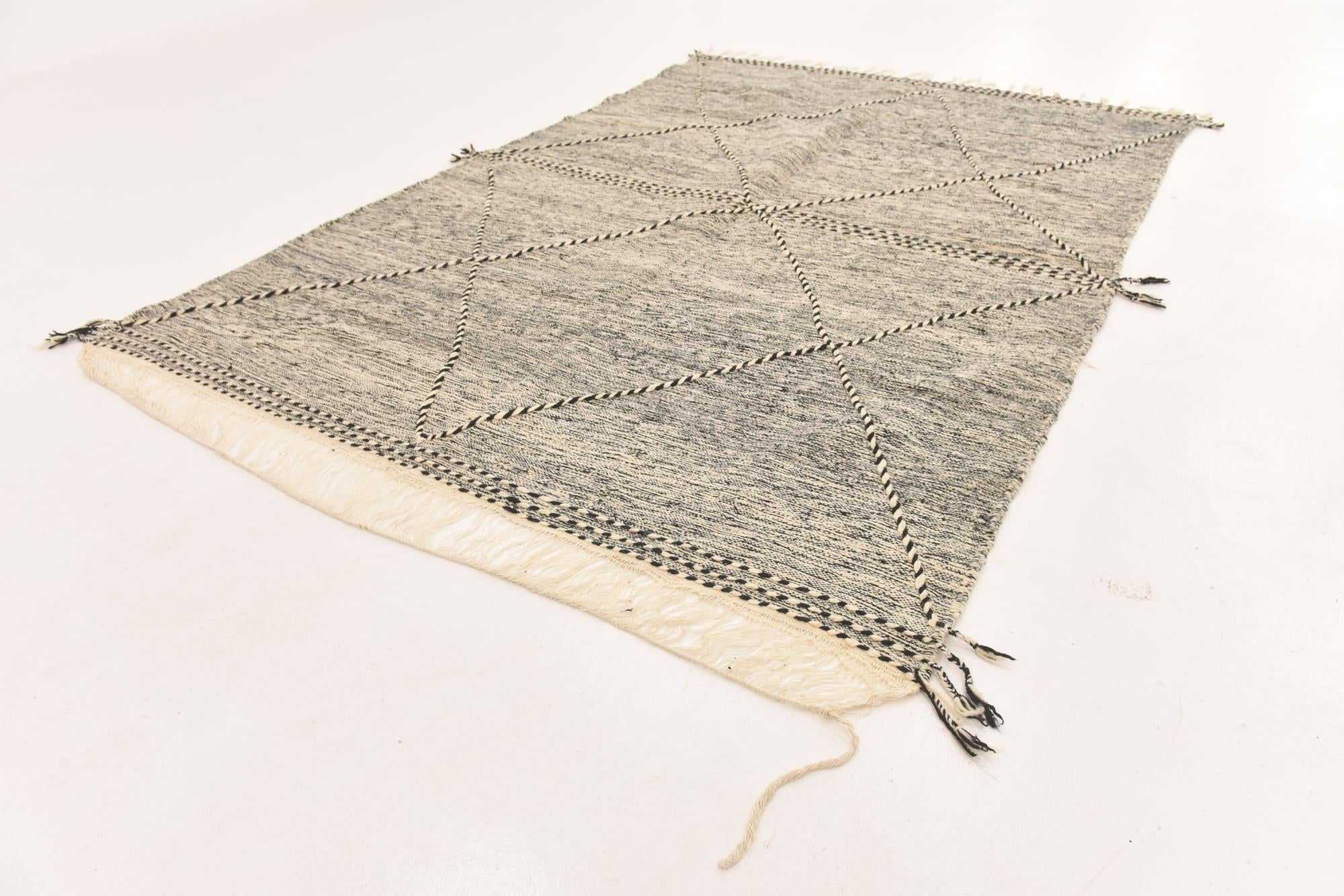 6' 8 x 10' Hand Knotted Moroccan Wool Rug