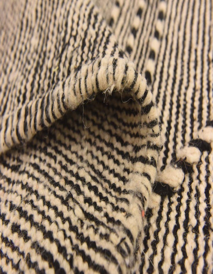 Detail image of 6' 7 x 10' 10  Hand Knotted Moroccan Wool Rug