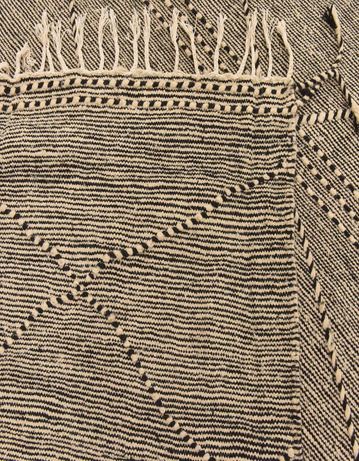 Detail image of 6' 7 x 10' 10  Hand Knotted Moroccan Wool Rug