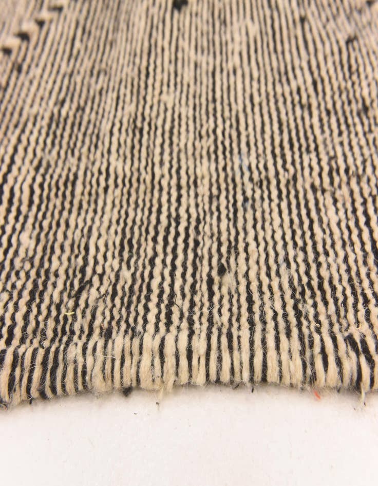 Detail image of 6' 7 x 10' 10  Hand Knotted Moroccan Wool Rug