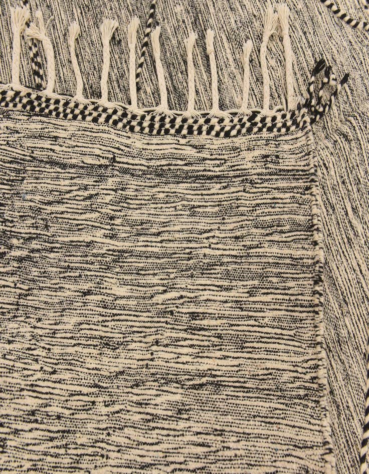 Detail image of 6' 6 x 9' 10  Hand Knotted Moroccan Wool Rug