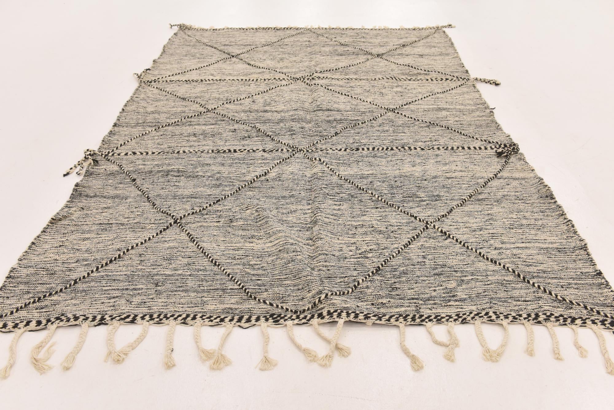 6' 6 x 9' 10 Hand Knotted Moroccan Wool Rug