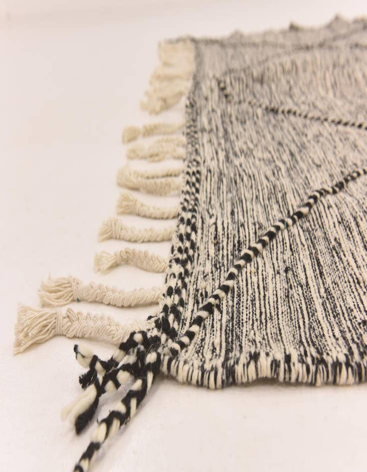 Detail image of 6' 6 x 9' 10  Hand Knotted Moroccan Wool Rug