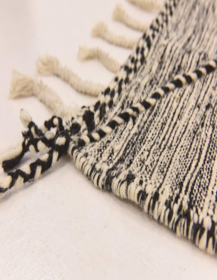 Detail image of 6' 6 x 9' 10  Hand Knotted Moroccan Wool Rug