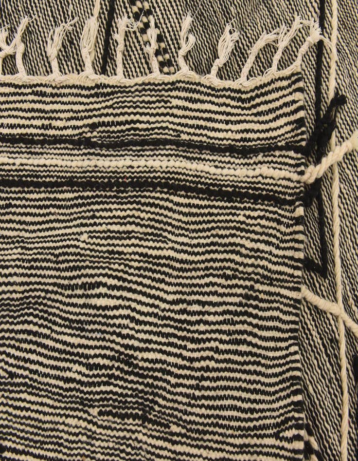 Detail image of 6' 5 x 9' 5  Hand Knotted Moroccan Wool Rug