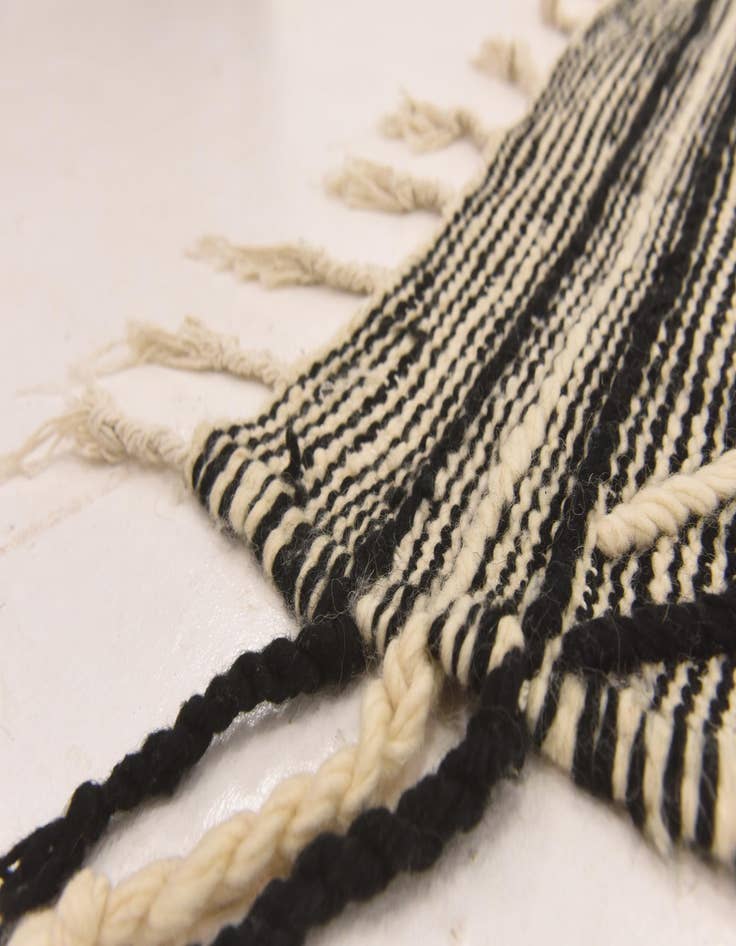 Detail image of 6' 5 x 9' 5  Hand Knotted Moroccan Wool Rug