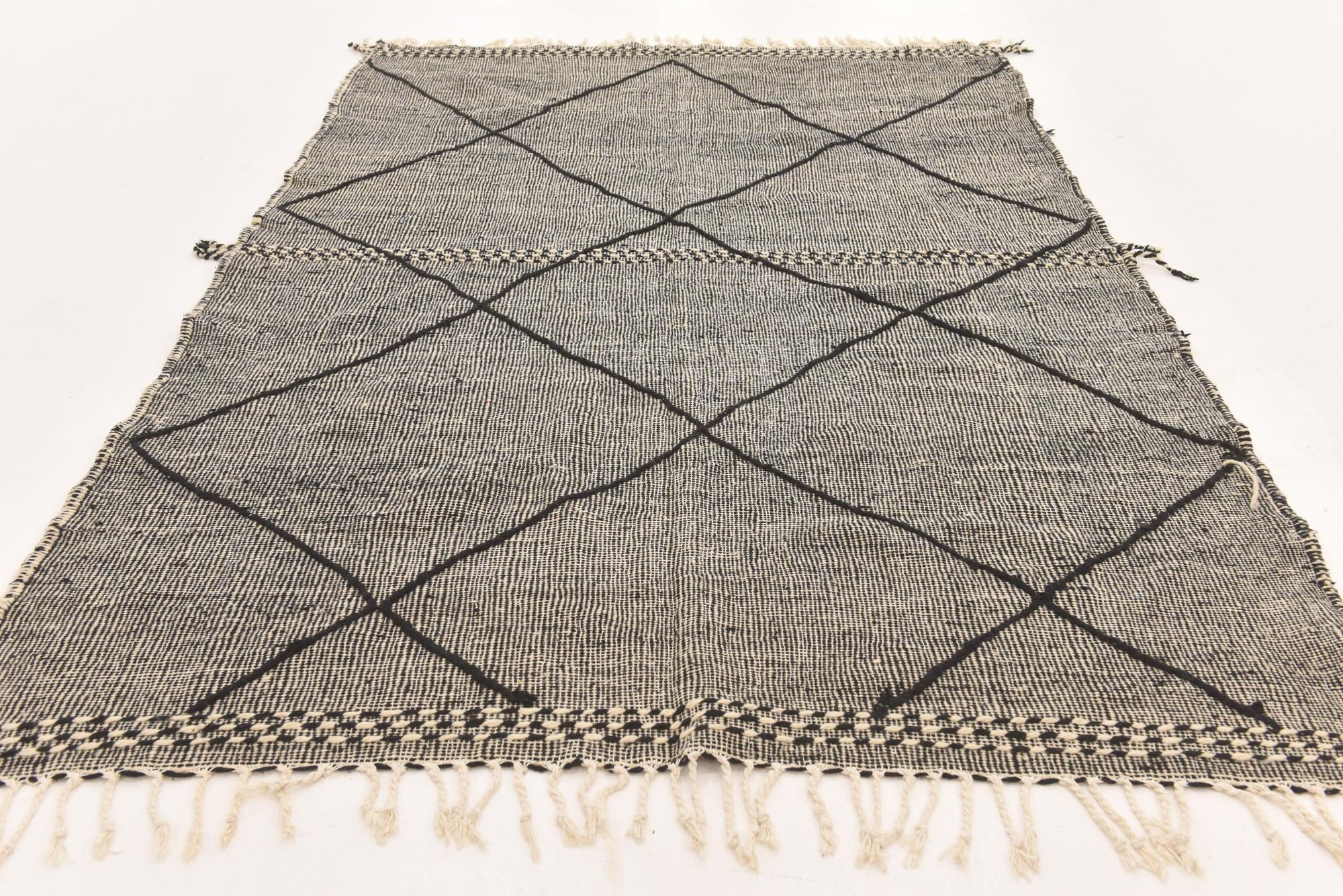 195cm x 300cm Hand Knotted Moroccan Wool Rug