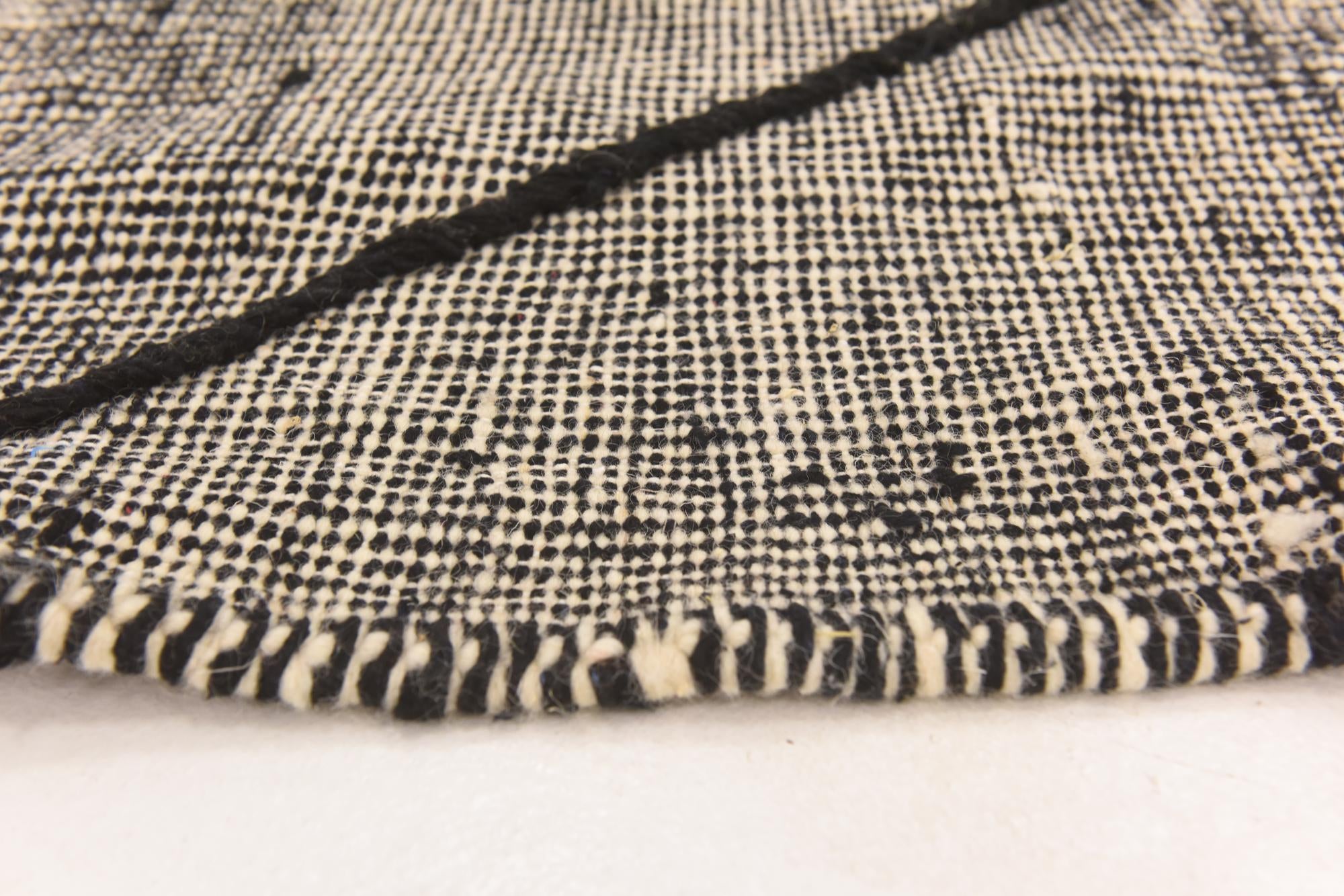 195cm x 300cm Hand Knotted Moroccan Wool Rug