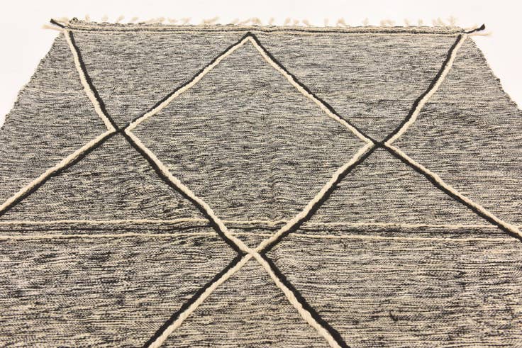 Detail image of 6' 9 x 9' 10 Hand Knotted Moroccan Wool Rug