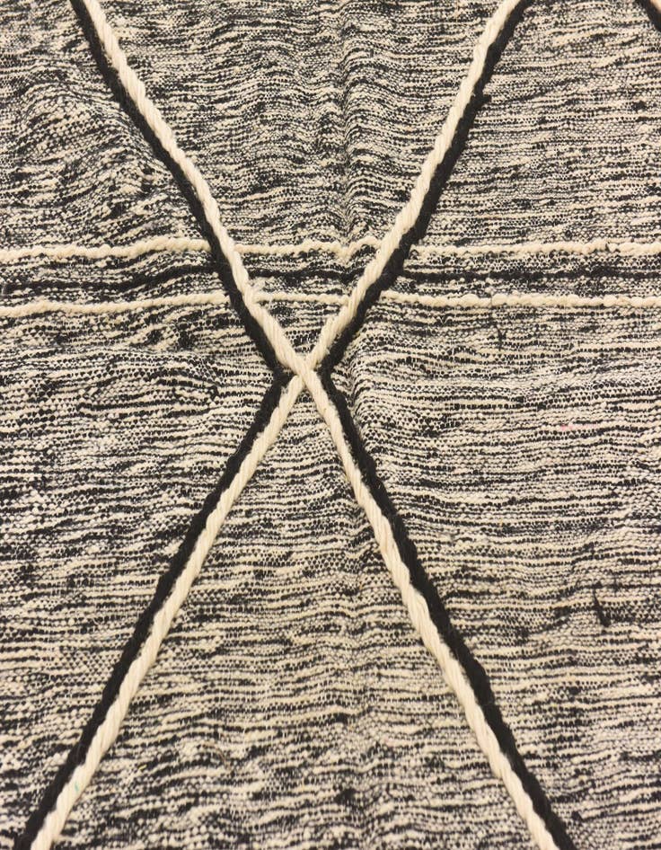 Detail image of 6' 9 x 9' 10 Hand Knotted Moroccan Wool Rug