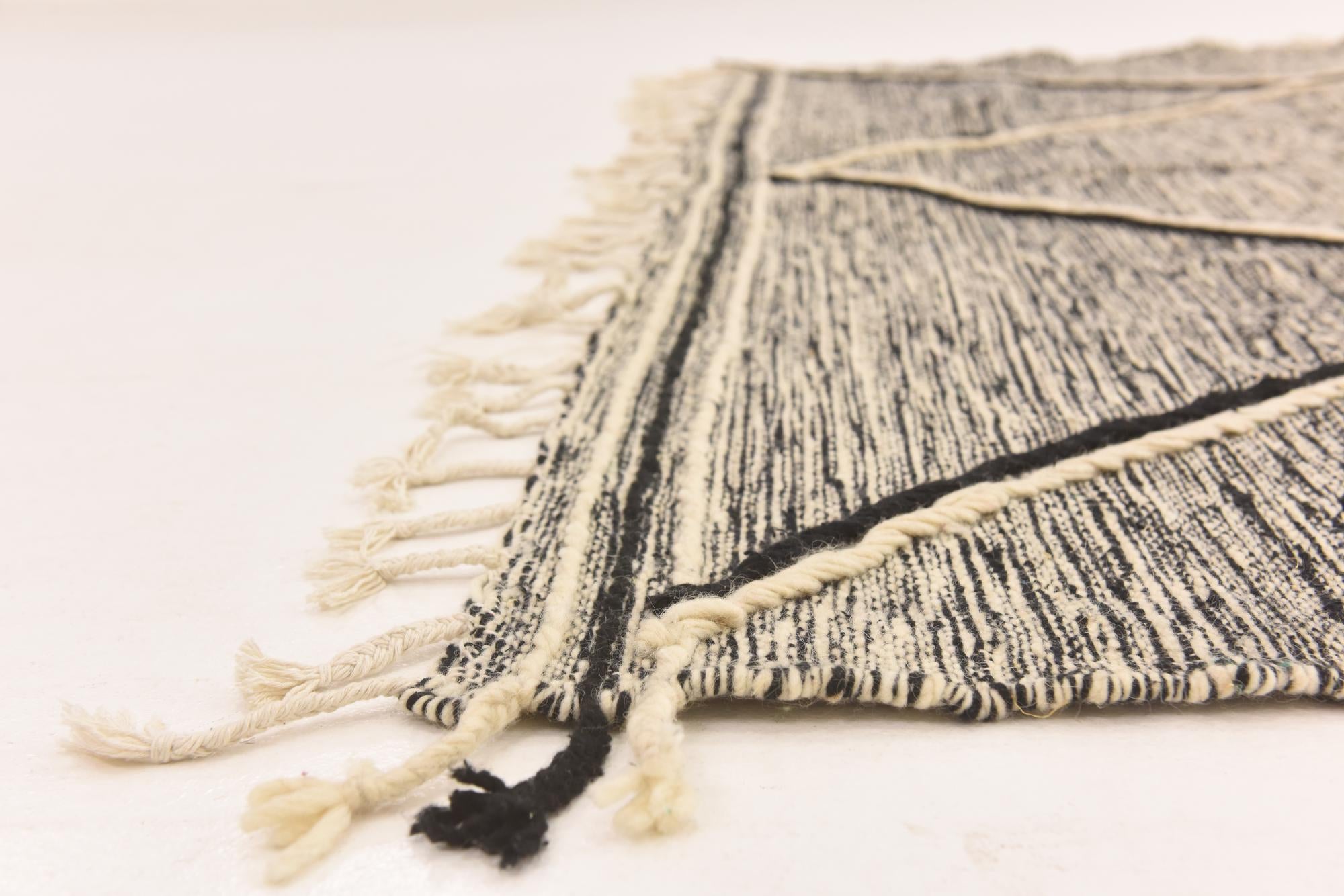 6' 9 x 9' 10 Hand Knotted Moroccan Wool Rug