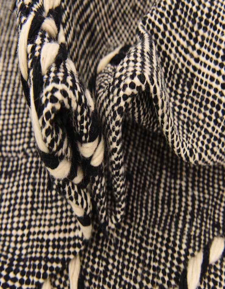 Detail image of 6' 7 x 9' 9  Hand Knotted Moroccan Wool Rug