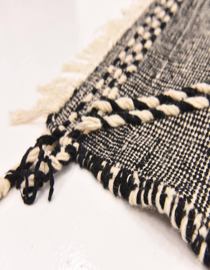 Detail image of 6' 7 x 9' 9  Hand Knotted Moroccan Wool Rug