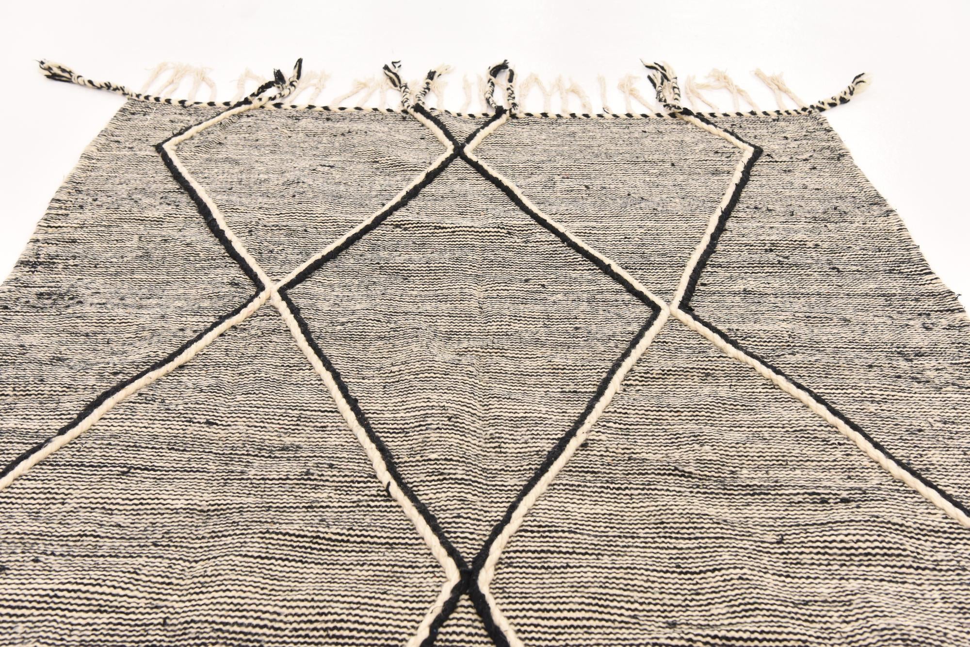 5' 2 x 8' 10 Hand Knotted Moroccan Wool Rug