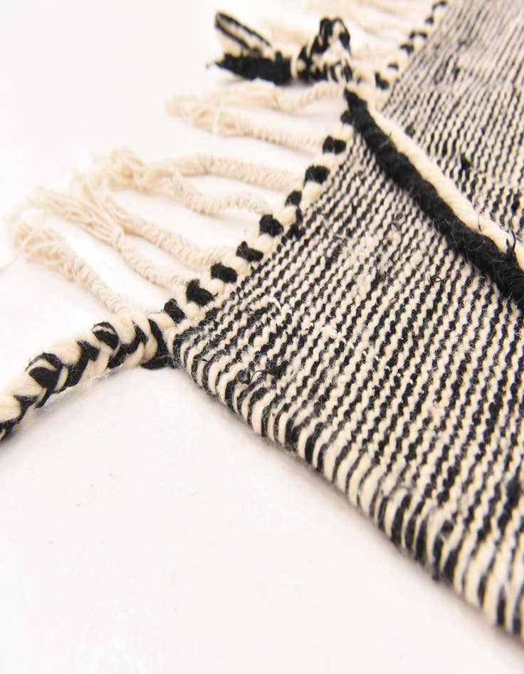 Detail image of 5' 2 x 8' 10  Hand Knotted Moroccan Wool Rug