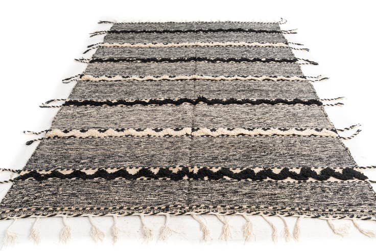 Detail image of 6' 7 x 9' 9 Hand Knotted Moroccan Wool Rug