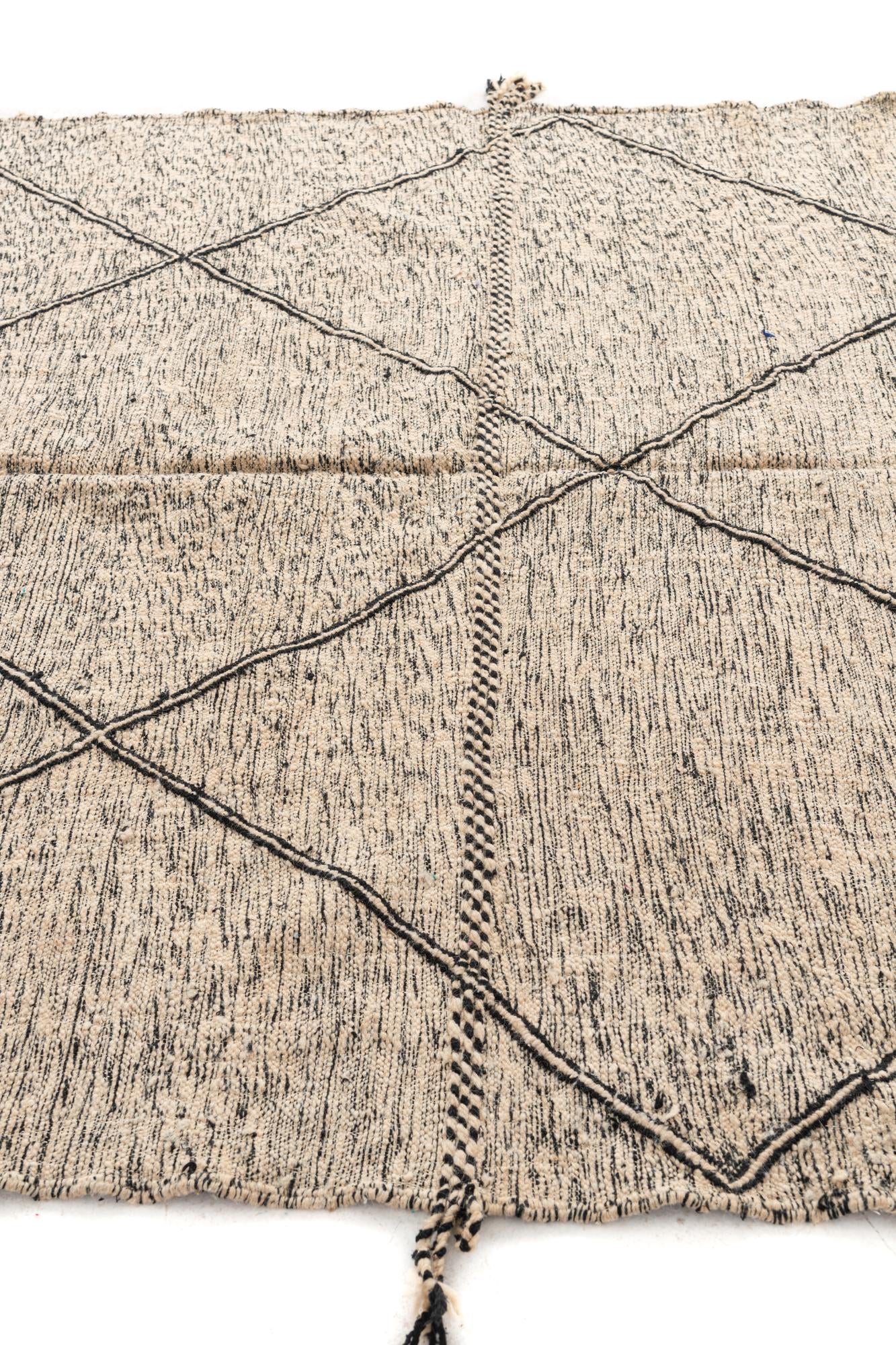 7' 2 x 9' 10 Hand Knotted Moroccan Wool Rug