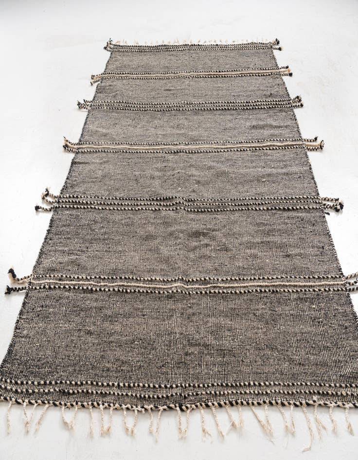 Detail image of 6' 9 x 10' 4 Hand Knotted Moroccan Wool Rug
