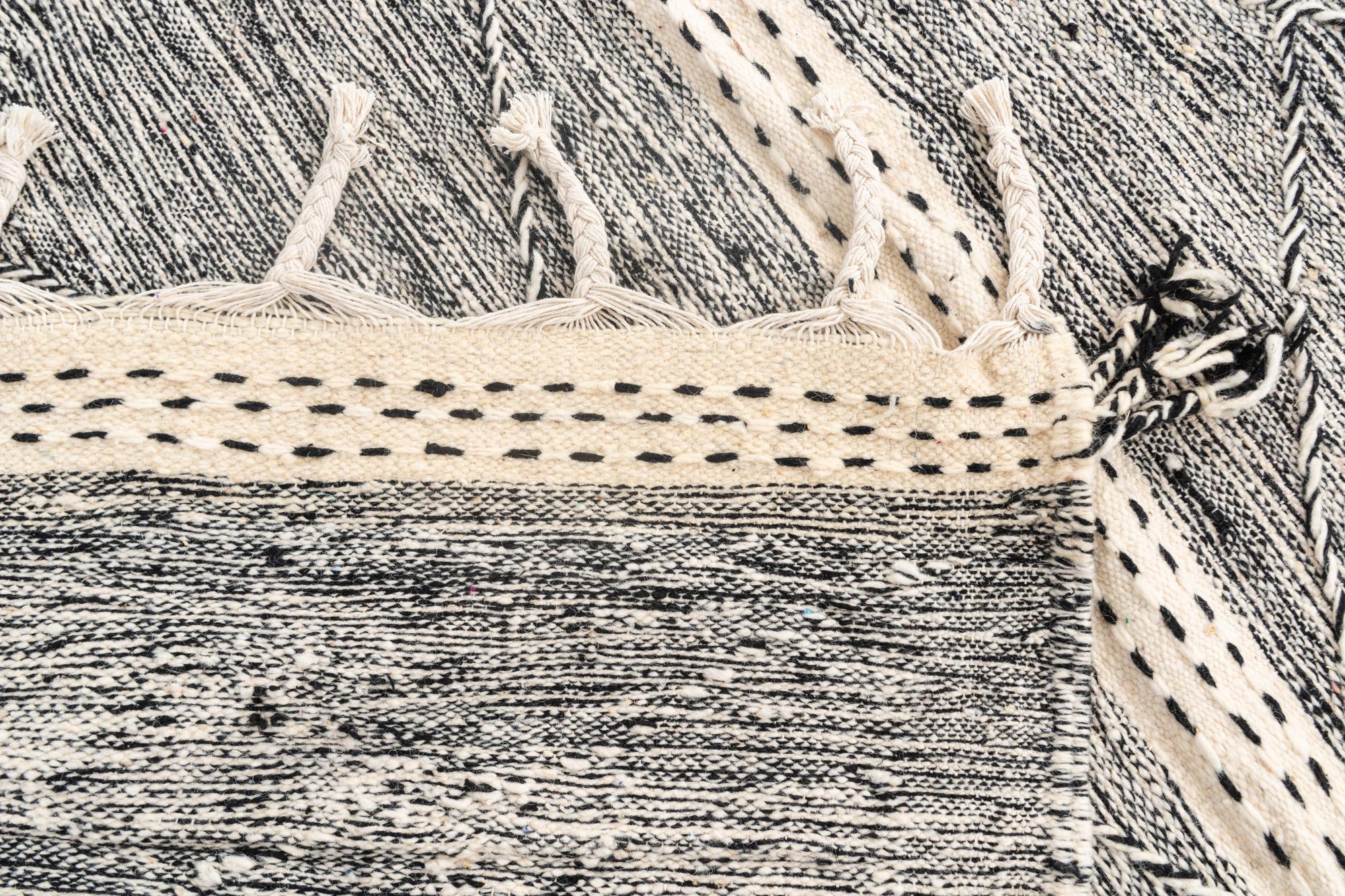 5' 10 x 9' 4 Hand Knotted Moroccan Wool Rug
