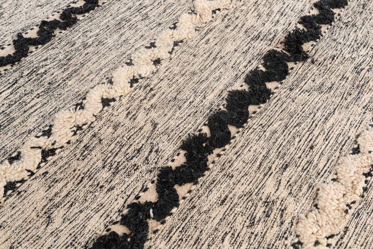 Detail image of 6' 6 x 9' 7 Hand Knotted Moroccan Wool Rug