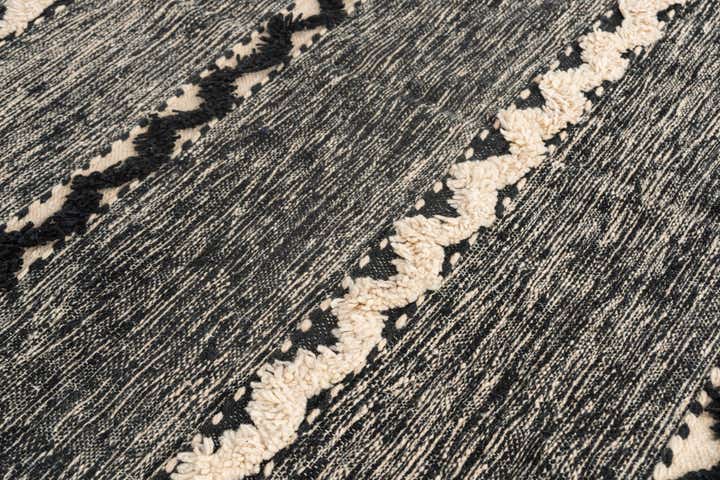 6' 9 x 9' 7 Hand Knotted Moroccan Wool Rug
