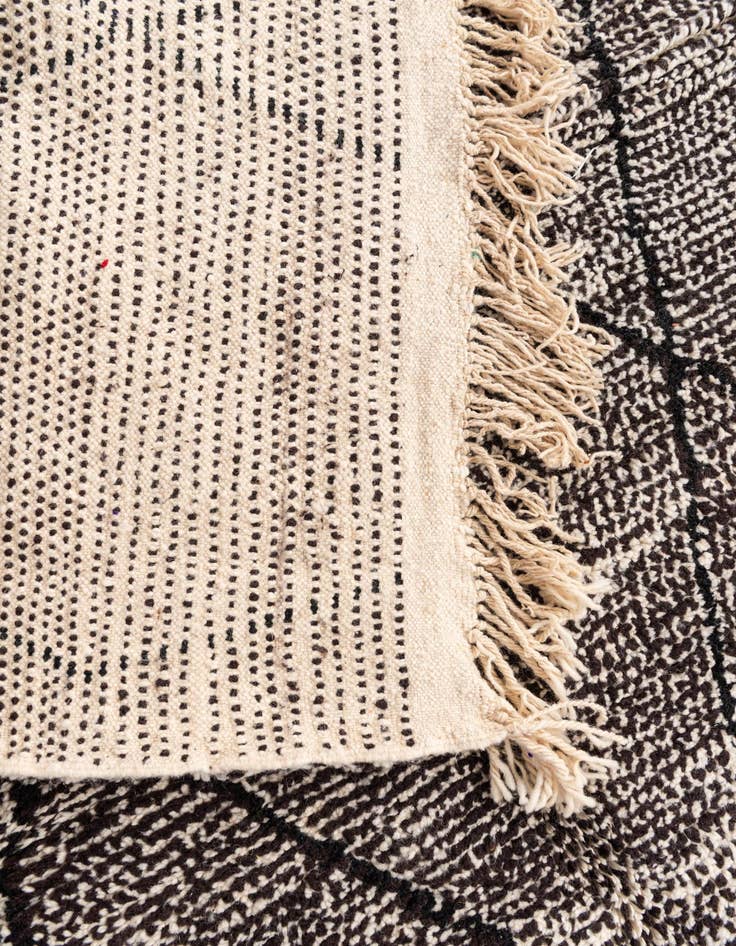 Detail image of 6' 7 x 9' 7  Hand Knotted Moroccan Wool Rug