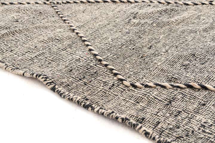 5' 2 x 8' 5 Hand Knotted Moroccan Wool Rug