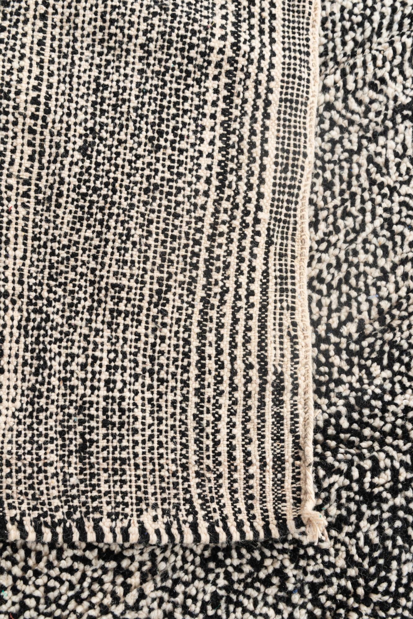 5' 2 x 8' 10 Hand Knotted Moroccan Wool Rug