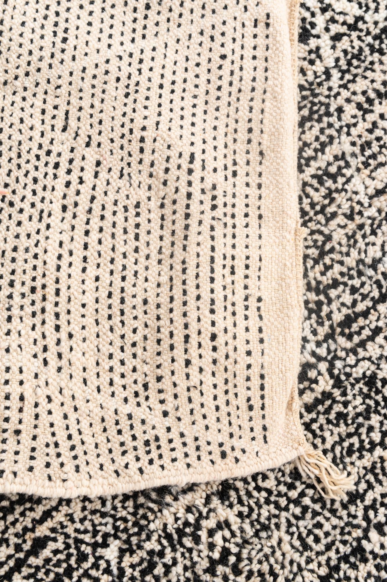 5' 2 x 8' 10 Hand Knotted Moroccan Wool Rug