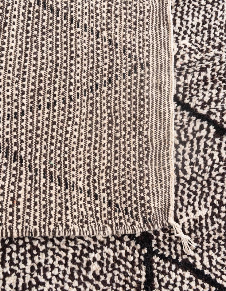 Detail image of 6' 6 x 9' 6  Hand Knotted Moroccan Wool Rug