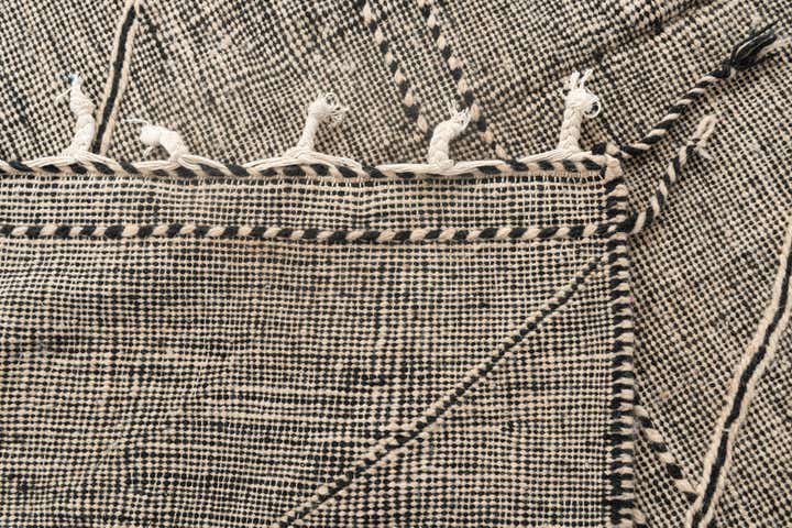 6' 10 x 9' 9 Hand Knotted Moroccan Wool Rug